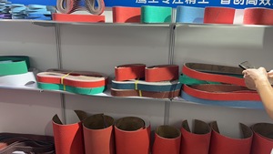 중국 공장 가격 소성 된 소형 샌딩 벨트 연마제 천 롤 점보 롤 - Product Image 3