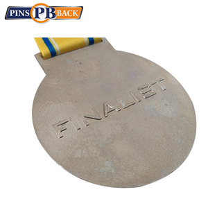 En blanco al por mayor en blanco metal voleibol corriendo maratón deportivo medallas de <span class=keywords><strong>la</strong></span> medalla con cinta - Product Image 3
