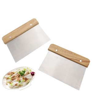 Hachoir grattoir en métal en acier inoxydable idéal comme coupe-pâte pour pain et pâte à <span class=keywords><strong>pizza</strong></span> ustensile de cuisine polyvalent - Product Image 3