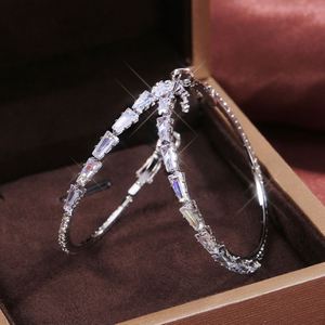 กำไลข้อมือโมอิสซาไนต์ ดีไซน์กันเหงื่อ ทนทาน สีสันคมชัด รองรับ FBA สำหรับการขายข้ามพรมแดน นวัตกรรมใหม่ - Product Image 1