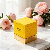 Emballage de parfum rigide beige fait main de luxe et boîte cadeau avec papier artistique - Boîte cosmétique tendance