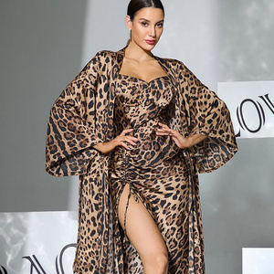 Vendita all'Ingrosso di Eleganti Camicie da Notte Sexy ed Erotiche per Donne, con Vestito e Vestaglia, Stampa Leopardata, <span class=keywords><strong>Abbigliamento</strong></span> da Notte Lungo - Product Image 2