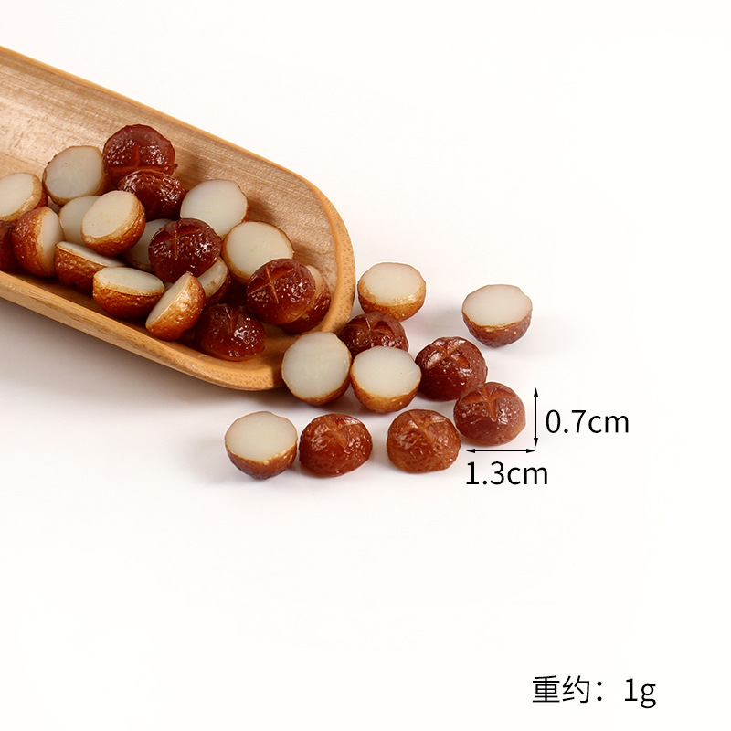 Un mini champignon de 1,3 cm