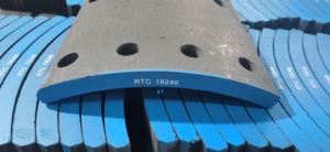 Chất Lượng Cao Và Tiếng Ồn Thấp Giá Tốt Nhất Nhiệm Vụ Nặng Nề Xe Tải Phụ Tùng Phanh Lót - Product Image 3