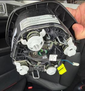 Volante de Cuero Usado en Buen Estado para <span class=keywords><strong>BMW</strong></span> Serie 3 <span class=keywords><strong>328i</strong></span>, Ensamblaje de Volante <span class=keywords><strong>Modificado</strong></span> y Mejorado - Product Image 2