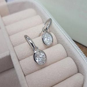 Orecchini Pendenti Geometrici Minimalisti per Donne, Orecchini con Pietre Scintillanti, Gioielli di Moda per Uso Quotidiano e Feste - Product Image 5