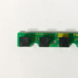 Clavier à membrane FANUC 9 touches, carte PCB, clavier A20B-8200-0630 - Product Image 2