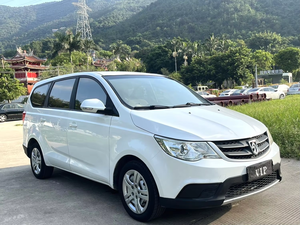 Baojun 730 2016 Usado, 1.5L Manual, MPV <span class=keywords><strong>de</strong></span> 7 Asientos - Auto <span class=keywords><strong>de</strong></span> Gasolina con Tracción Delantera y Eficiente en Combustible para Familias y Negocios Africanos - Product Image 3