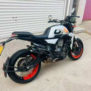 Motocicleta de Alto Rendimiento de 348cc, Monocilíndrica, DOHC, Refrigerada por Agua, Directo de Fábrica, Comparable a un Vehículo Nuevo, Combustible de Gasolina - Product Image 6