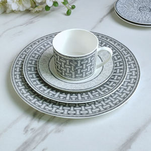 Vaisselle de cuisine en gros, vaisselle de luxe, service de table en mosaïque, service de table gris royal, céramique occidentale, porcelaine osseuse, 58 pièces - Product Image 5