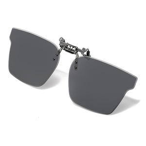 Lunettes de soleil polarisées UV400 pour lunettes de myopie sur ordonnance hommes femmes lunettes de soleil miroir carré rabattable Clips lentilles TAC grises - Product Image 1