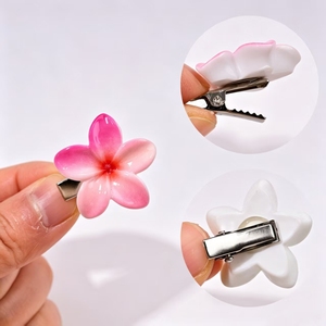 2026 New Simple <b>Sweet</b> Style Frangipani Hairpin Fashionable Temperamental Cartoon Design Girl's Hairpin Wholesale Jewelry - Product Image 6