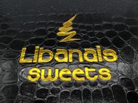 Boîte cadeau de luxe en carton noir avec insert en satin magnétique, doublée de satin à l'intérieur, solution d'emballage haut de gamme