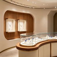 Vitrine à bijoux de comptoir en verre avec éclairage LED, design écologique, couleurs personnalisables, durable, haute qualité pour la vente au détail