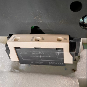 Contactor de CA Liangxin NDC1 1250 1250A con Certificación TUV para Uso en Ingeniería Eléctrica - Product Image 3