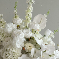 Boule de fleurs artificielles blanches de 70 cm, personnalisable, de qualité supérieure, durable, faite à la main, pour la décoration de mariage, d'événements et de fêtes