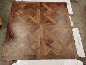 Noyer américain <span class=keywords><strong>Versailles</strong></span> Parquet Plancher en bois Haut <span class=keywords><strong>de</strong></span> gamme Personnalisé pur Noyer fait à la main Plancher en bois massif - Product Image 3