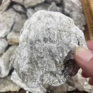천연 에너지 크리스탈 Phlogopite 거친 돌 조각 원시 광석 표본 돌