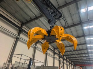 Grue de récupération de déchets robuste avec grappin rotatif |   Équipement de manutention en acier fixe pour quai, grappin rotatif à 360 degrés pour une utilisation polyvalente - Product Image 3