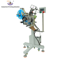 IPS-L902 Applicateur d'étiquettes automatique en ligne à plat, haute précision d'étiquetage 0,1 mm, machine d'étiquetage pour sachets, cartes et sacs