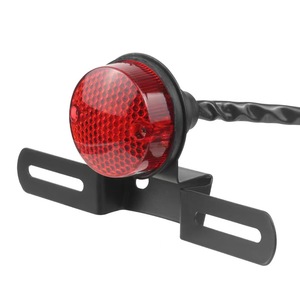 <span class=keywords><strong>Feu</strong></span> <span class=keywords><strong>arrière</strong></span> LED <span class=keywords><strong>en</strong></span> métal pour moto avec support de plaque d'immatriculation, <span class=keywords><strong>feu</strong></span> stop modifié, compatible <span class=keywords><strong>Harley</strong></span> Cruiser Chopper - Product Image 4