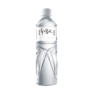 Eau pure de qualité supérieure, format économique, 600 ml, pour la distribution en gros et la vente au détail en magasin - Product Image 1
