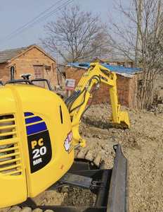 Mini-excavatrices Komatsu PC20MR, excavatrice à chenilles en caoutchouc de 2 tonnes |   Mini-pelleuse d'origine japonaise avec godet de 0,1 m et pompe Kawasaki - Product Image 2
