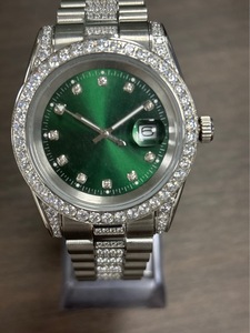 Reloj Mecánico Suizo OEM con Incrustaciones de Diamantes Moissanite, Alta Calidad, Correa 940L, Zirconia Creada, Certificado por el Probador de Diamantes - Product Image 4