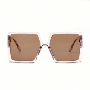 Vente chaude 2021, lunettes de soleil vintage à la mode, logo personnalisé, vente en gros, lunettes de soleil carrées à grande monture en plastique pour femmes - Product Image 4