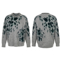 Pull en maille mohair gris pour femme, imprimé léopard abstrait, col rond orné de strass, bordure métallique, coupe ample et manches longues