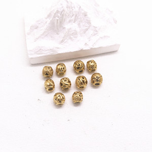 Cuentas espaciadoras redondas de acero inoxidable chapadas en oro de 6 mm de Yunnique para la fabricación de pulseras, componentes de joyería. - Product Image 2