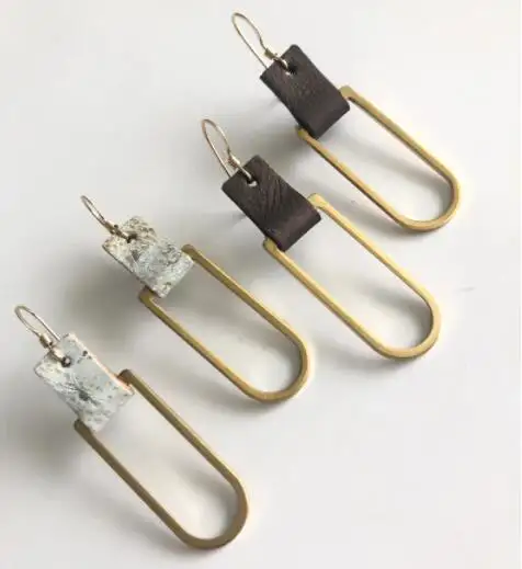 Boucles d'oreilles mignonnes en cuir et laiton, pour trous de clés, crochets remplis en or, sans plomb et sans Nickel