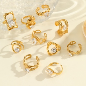 Fabrieksgroothandel mode vergulde waterdichte, verkleurvrije statement ringen sieraden zirkoon roestvrijstalen <span class=keywords><strong>ring</strong></span> voor dames en heren - Product Image 2