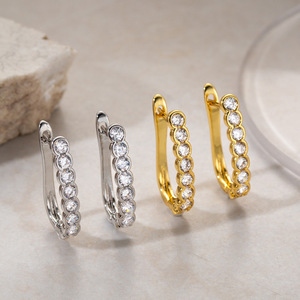Boucles d'oreilles créoles en or serties de diamants, forme géométrique en U, bijoux de mode pour femmes EKA 230 - Product Image 3