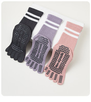 Nouvelles chaussettes de sport antidérapantes en coton tricoté à cinq doigts, à rayures, pour yoga et pilates, à tube long, collection automne-hiver