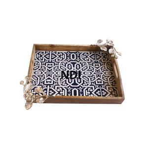 Plateau en bois de finition naturelle Produit de vente chaud Forme personnalisée Plateau de service sucré ou alimentaire - Product Image 2