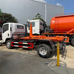 Cina 1SUZU 5Ton gancio ascensore 4x2 Roll Off gancio sollevamento braccio camion della spazzatura per la vendita - Product Image 5