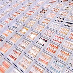 Fournitures pour ongles en gros, emballage en boîte, ongles press-on faits main de haute qualité avec motifs, ongles press-on faits à la main - Product Image 5