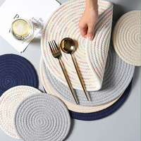 Sous-verres en bois tressé au design moderne Evergreen, tapis de table tissé, dessous de plat, dessous de pot pour usage domestique
