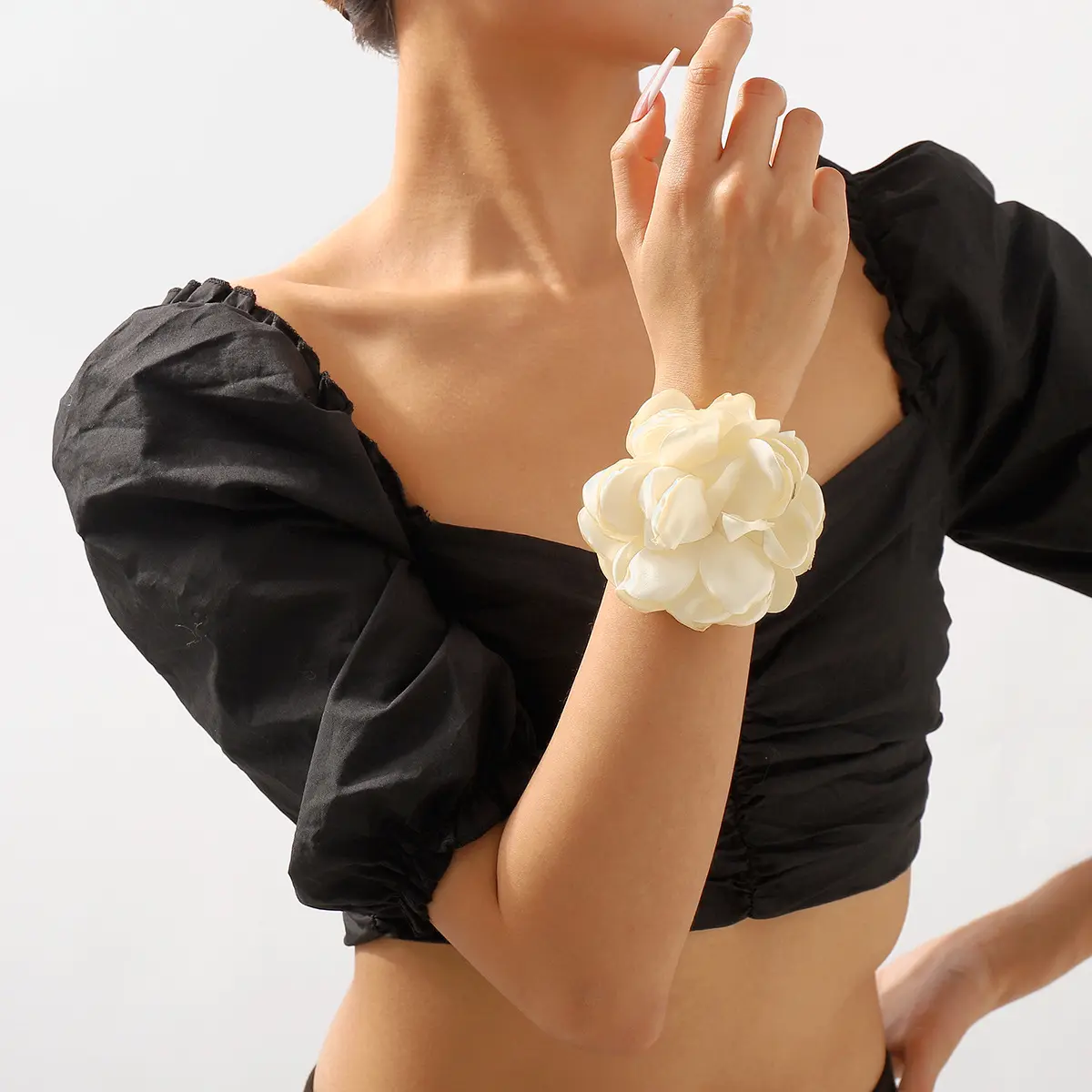 Exaggerated Large Rose Flower Bracelet Fashion Elegant Pearl Ribbon Wrist Bracelet For Flower Girl Wedding