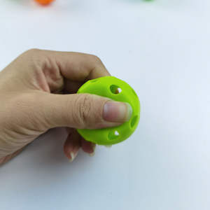 Nouvelles balles de golf colorées 2025 – Balles en plastique souple pour l'entraînement sur le practice |   Léger et durable |   Utilisation intérieure/extérieure - Product Image 6