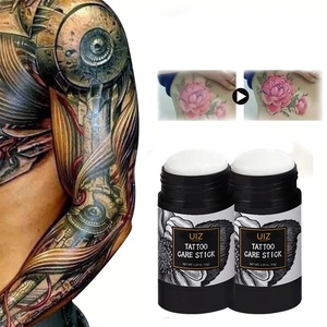 Balsamo per la Cura dei Tatuaggi con Etichetta Privata e Logo Personalizzato con Vitamina C e Tea Tree per Idratazione, Guarigione e Miglioramento del Colore - Product Image 1