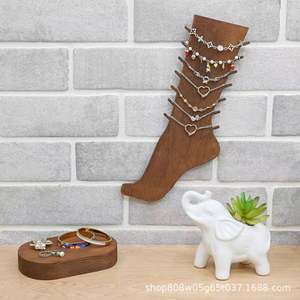 Présentoir à bijoux en bois massif pour bracelets et chaînes de cheville, support de comptoir de bureau, couleur rétro, 3 niveaux - Product Image 2