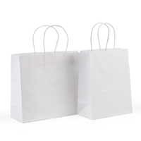 Sacs cadeaux en papier artistique personnalisés avec des matériaux recyclés, plusieurs options de poignées pour l'emballage de vêtements et de chaussures