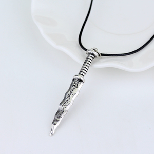 Joyería de moda nueva nieve blanco una vez Rumpelstiltskin daga colgante collar - Product Image 1