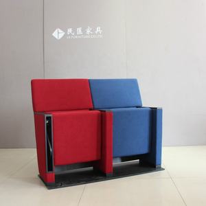 تصميم حاصل على براءة اختراع لكرسي سينما قابل للطي من القماش طراز LK-913 مع لوح كتابة - Product Image 3