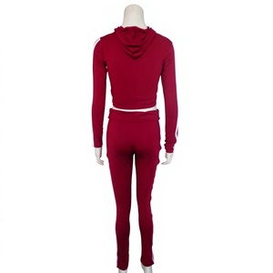 Ensemble de survêtement rayé rouge pour femme, haut court à manches longues, pantalon long, tenue sportive, taille élastique, extensible dans les quatre sens - Product Image 2