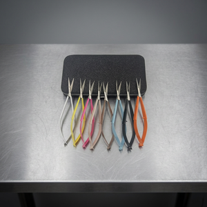 Tijeras para Cutículas de Acero Inoxidable con Punta Afilada, Marca Personalizada, Modelo 118, Hechas en Pakistán - Product Image 3