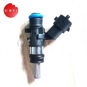 Injecteur de carburant 0280158714 pour moteur diesel Bosch 2.2 6.5 à injection d'urée - Product Image 1