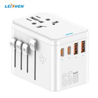 Adaptateur universel international, prise secteur haute puissance, ports USB multiples à charge rapide, prise de voyage portable pour une utilisation mondiale